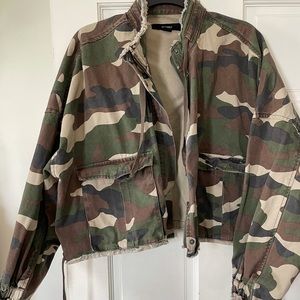 Forever 21 Cropped Camo Jacket